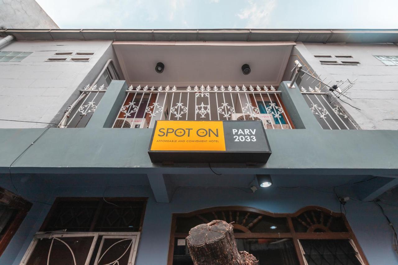 Spot On 2033 Kayumanis Homestay Syariah Jakarta Bagian luar foto