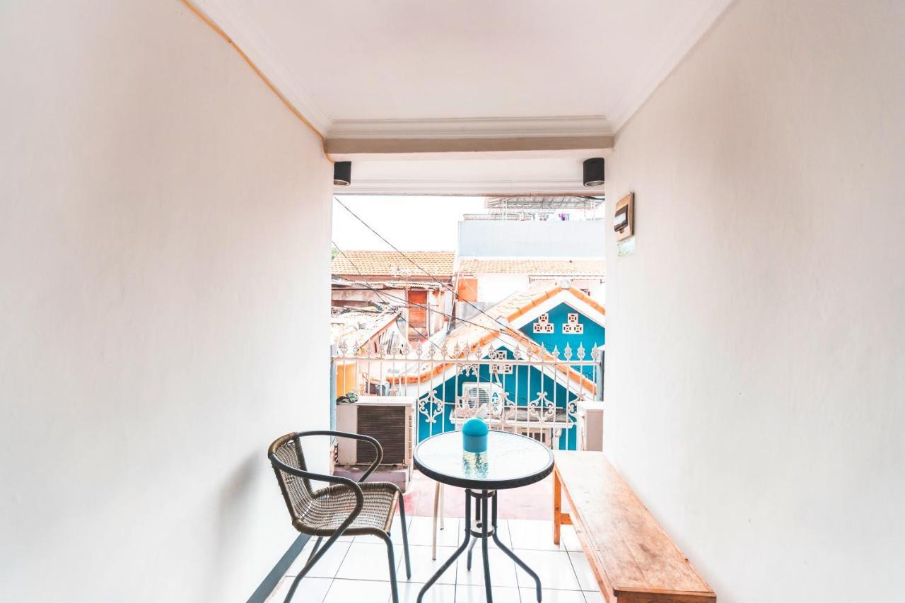 Spot On 2033 Kayumanis Homestay Syariah Jakarta Bagian luar foto